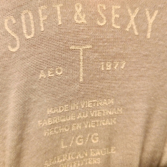 American Eagle Outfitters Soft & Sexy Ombre Dip Dye Tee Size Large - Picture 5 of 5